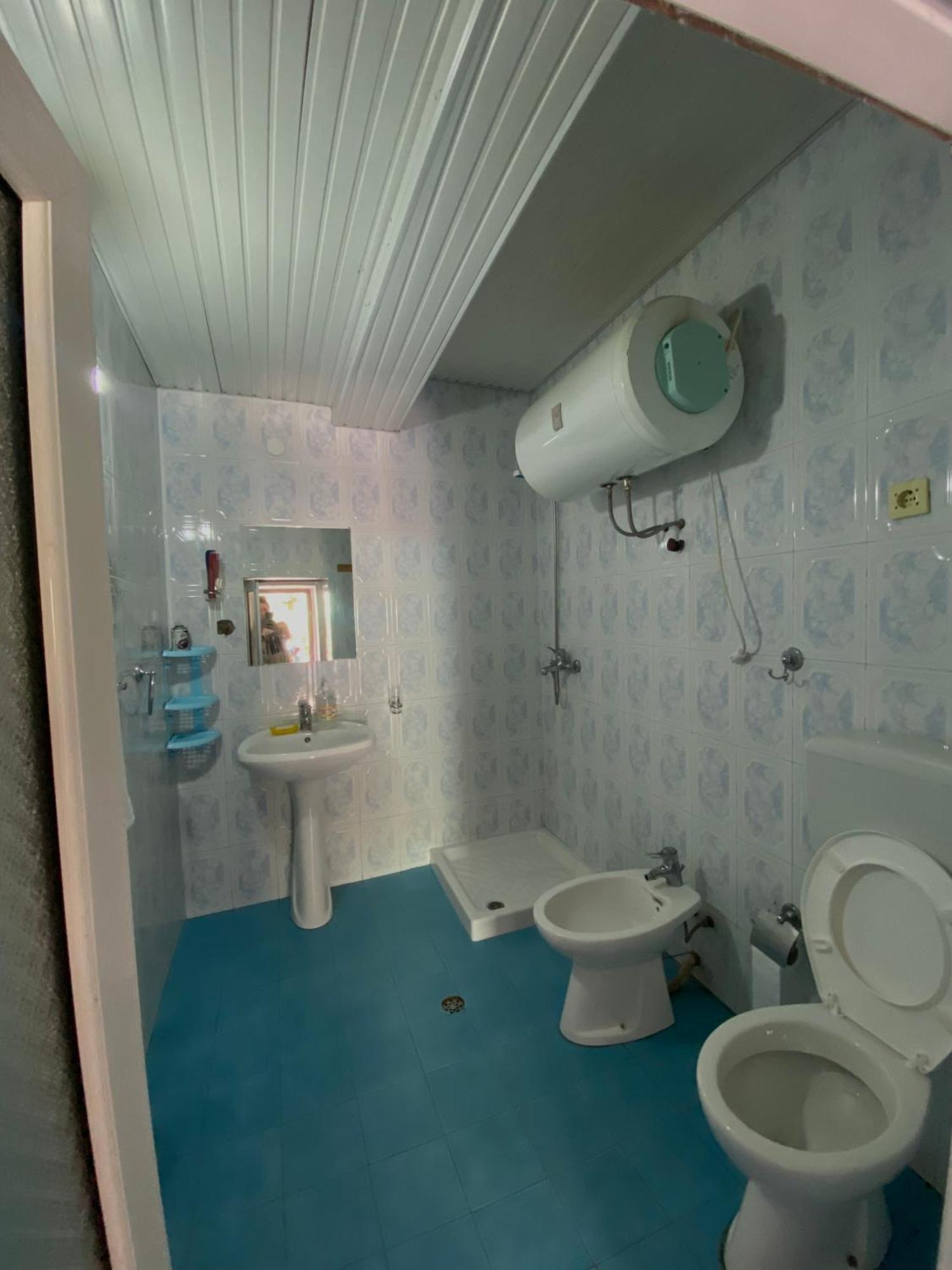 בראט Teo'S Guest House מראה חיצוני תמונה