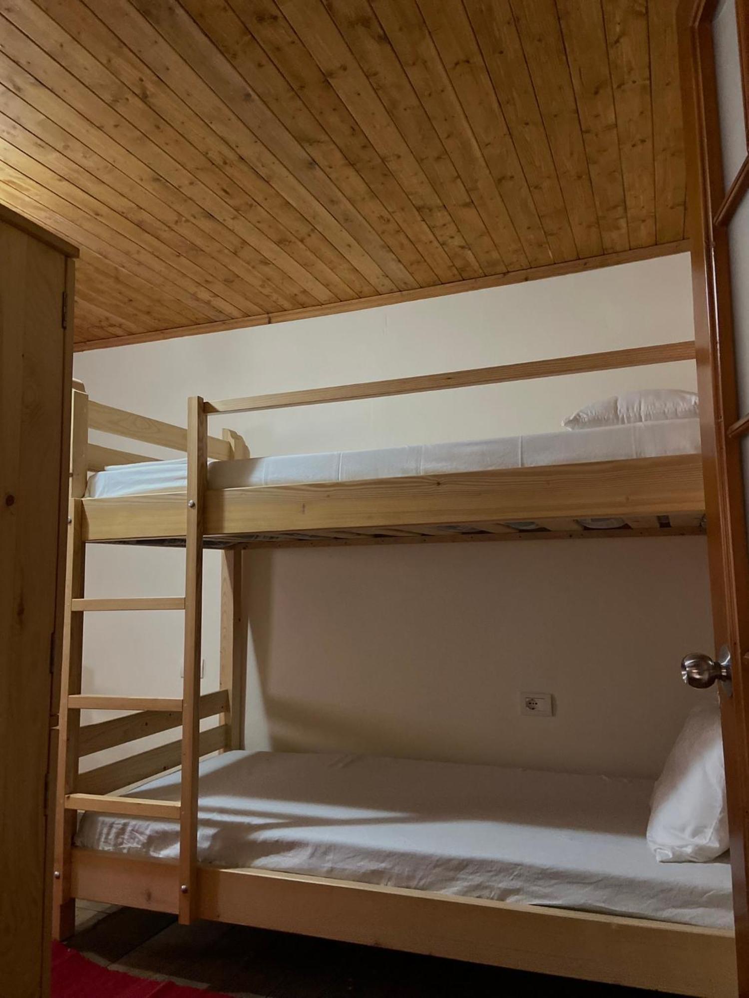 בראט Teo'S Guest House מראה חיצוני תמונה
