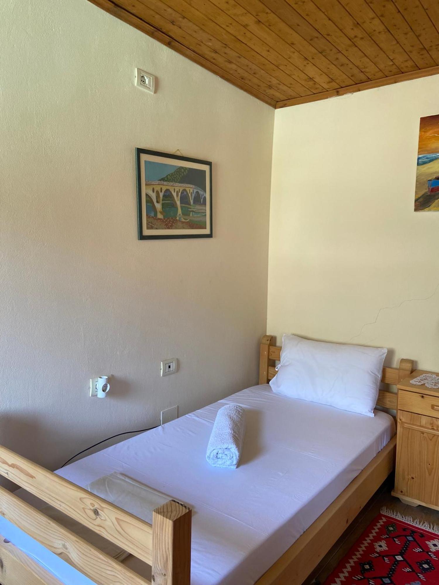 בראט Teo'S Guest House מראה חיצוני תמונה